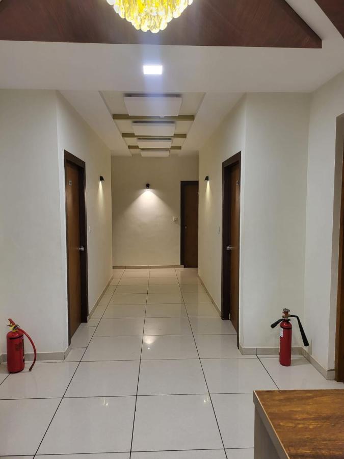 Hotel Shreeji'S 간디나가르 외부 사진