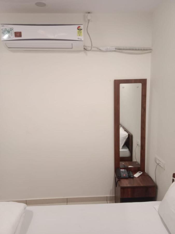 Hotel Shreeji'S 간디나가르 외부 사진